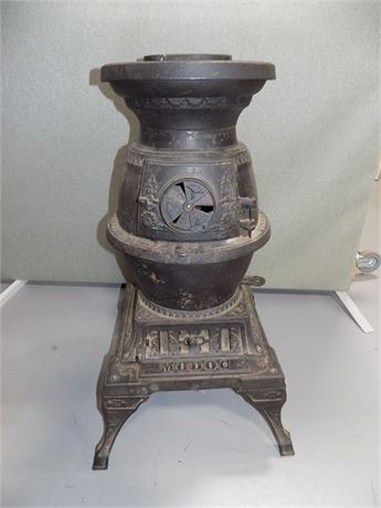 Antique Pot Belly Stove, by  Stove and Range Company