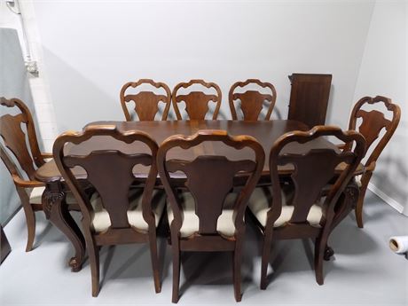 Ashely Dining Table & Chairs