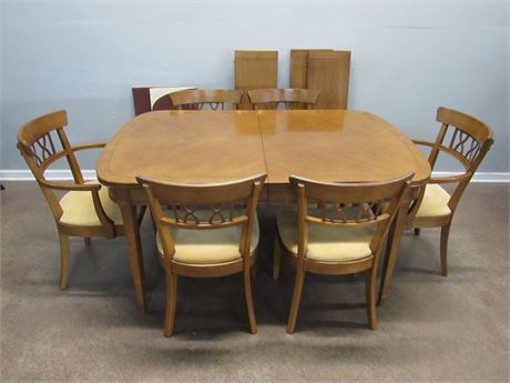 Vintage Drexel Dining Table with 6 Chairs, 3 Leaves and Pads