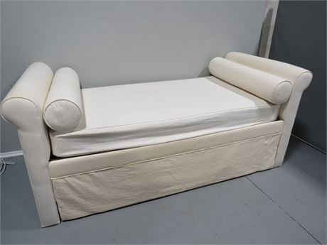 Skirted Daybed w/Extra Mattress