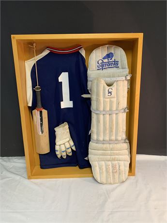 Framed Youth Cricket Gear Set