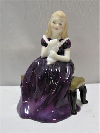 Vintage Royal Doulton Figurine - Affection HN2236 - 1964