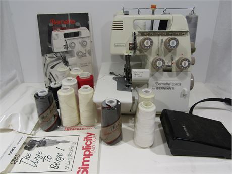 Bernette Overlock Sewing machine