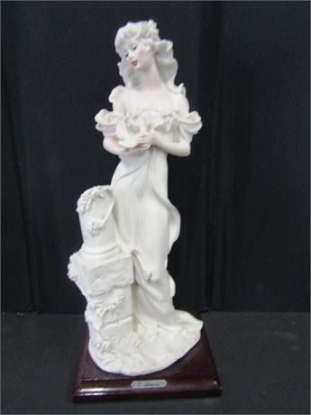 Giuseppe Armani  Lady Figurine
