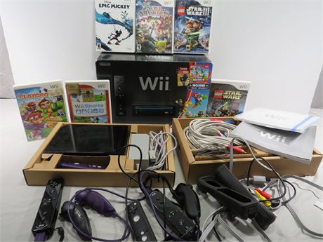 Wii Video Gaming System w/Games & Accessories