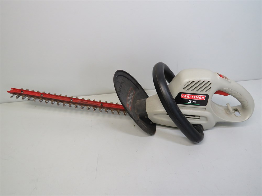 Transitional Design Online Auctions - BLACK & DECKER Grass Hog