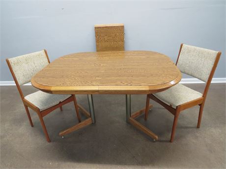 Danish Modern Dining Table & Chairs