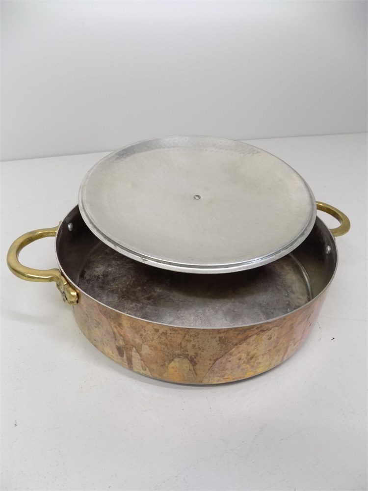 Transitional Design Online Auctions - Belgique Cookware, NIB